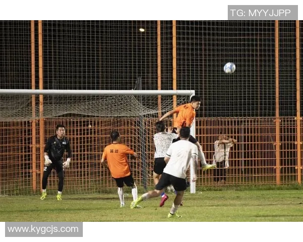 武汉足球队战术变革引发热议球迷热盼新赛季精彩表现与战术创新 武汉足球队战术变革引发热议球迷热盼新赛季精彩表现与战术创新